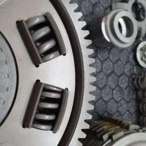 Reconditionare profesionala si reparatie ambreiaj moto si reparatie oala de ambreiaj moto